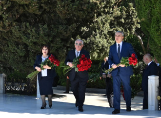 Dövlət və hökumət rəsmiləri Fəxri xiyabanda Ulu Öndərin xatirəsini anıblar
