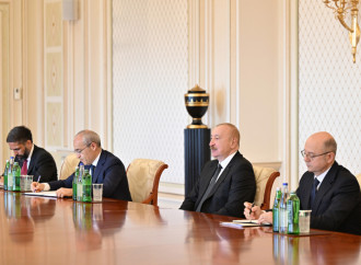 Prezident İlham Əliyev bp şirkətinin baş icraçı direktorunu qəbul edib