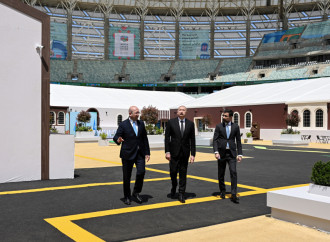 Prezident İlham Əliyev Bakı Olimpiya Stadionunun ərazisində WUF13 ilə bağlı görülən işlərlə tanış olub
