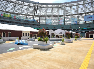 Prezident İlham Əliyev Bakı Olimpiya Stadionunun ərazisində WUF13 ilə bağlı görülən işlərlə tanış olub
