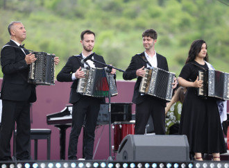 Şuşada "Xarıbülbül" Beynəlxalq Musiqi Festivalının möhtəşəm açılışı keçirilib