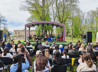 “Xarıbülbül” festivalı Səkinə İsmayılova və tələbələrinin konserti ilə başa çatıb