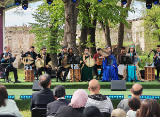 “Xarıbülbül” festivalı Səkinə İsmayılova və tələbələrinin konserti ilə başa çatıb