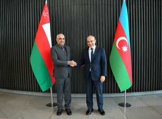 İqtisadiyyat naziri Omanın mənzil inşaatı və şəhərsalma naziri ilə görüşüb