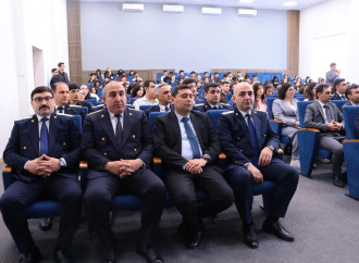 Baş prokuror Qarabağ Universitetinin tələbələri ilə görüşüb