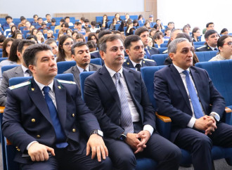 Baş prokuror Qarabağ Universitetinin tələbələri ilə görüşüb