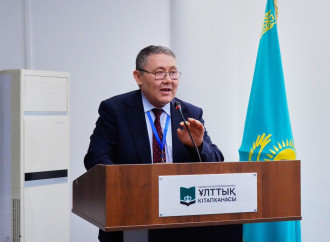 Almatıda Birinci Bakı Türkoloji Qurultayının 100 illiyinə həsr olunmuş Türk Mədəniyyəti və İrsi Fondunun fundamental nəşrləri ictimaiyyətə təqdim edilib