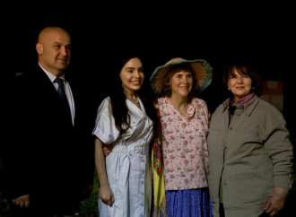 Leyla Əliyeva Lənkəranda “Yaşıl çay” fermer təsərrüfatı ilə tanış olub