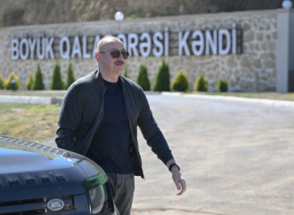 Prezident İlham Əliyev Şuşanın Böyük Qaladərəsi kəndində görülən işlərlə tanış olub, sakinlərlə görüşüb