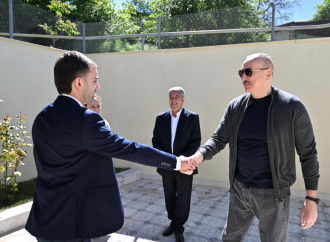 Prezident İlham Əliyev Şuşanın Böyük Qaladərəsi kəndində görülən işlərlə tanış olub, sakinlərlə görüşüb