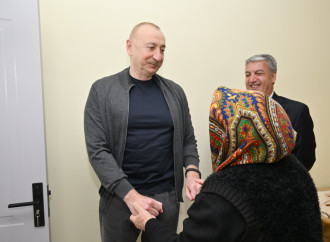 Prezident İlham Əliyev Şuşanın Böyük Qaladərəsi kəndində görülən işlərlə tanış olub, sakinlərlə görüşüb