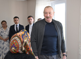 Prezident İlham Əliyev Şuşanın Böyük Qaladərəsi kəndində görülən işlərlə tanış olub, sakinlərlə görüşüb