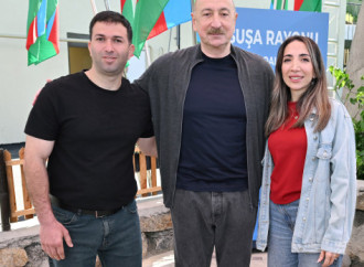 Prezident İlham Əliyev Şuşanın Böyük Qaladərəsi kəndində görülən işlərlə tanış olub, sakinlərlə görüşüb