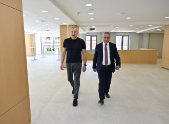 Prezident İlham Əliyev Xankəndidə əsaslı şəkildə yenidən qurulmuş Mədəniyyət Mərkəzinin açılışında iştirak edib