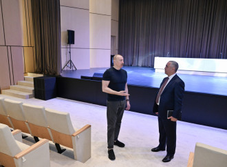 Prezident İlham Əliyev Xankəndidə əsaslı şəkildə yenidən qurulmuş Mədəniyyət Mərkəzinin açılışında iştirak edib