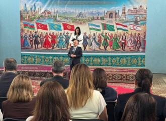 Türkiyə səfiri Mərdəkanda Türk şəhidlərinin məzarını ziyarət edib