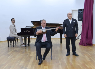 Emin Əmrullayev və Teymur Musayev Qarabağ Universitetinin klinikasında olublar