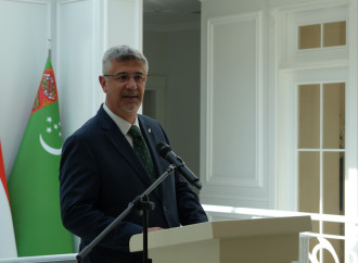 Türk Mədəniyyəti və İrsi Fondunda professor Həsən Həsənovun “Macar-Azərbaycan ortaq etnik kökləri” kitabının təqdimatı keçirilib