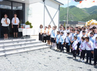 Elm və təhsil naziri azad Kəlbəcərin ilk məzununun "Son zəng" tədbirində iştirak edib