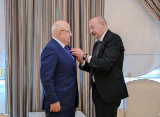 Prezident İlham Əliyev Dağıstanın tanınmış ictimai-siyasi xadim Qurban Qurbanova “Dostluq” ordenini təqdim edib