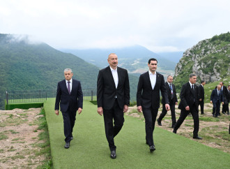Azərbaycan Prezidenti İlham Əliyev Türkmənistan Prezidenti Sərdar Berdiməhəmmədov Qarabağ atı hədiyyə edib