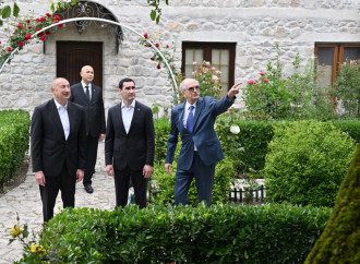Azərbaycan Prezidenti İlham Əliyev və Türkmənistan Prezidenti Sərdar Berdiməhəmmədov Şuşada Bülbülün ev-muzeyində olublar