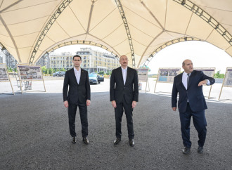 Azərbaycan Prezidenti İlham Əliyev və Türkmənistan Prezidenti Sərdar Berdiməhəmmədov Füzuli şəhərinin dağıdılmış yerlərinə baxıblar