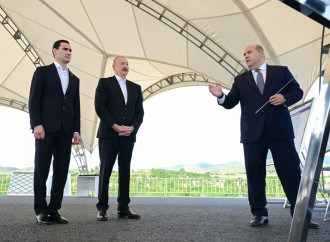 Azərbaycan Prezidenti İlham Əliyev və Türkmənistan Prezidenti Sərdar Berdiməhəmmədov Füzuli şəhərinin dağıdılmış yerlərinə baxıblar