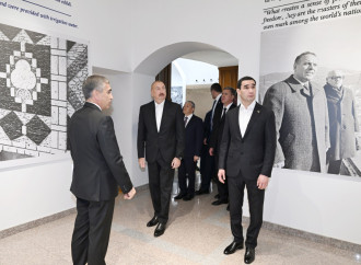 Azərbaycan Prezidenti İlham Əliyev və Türkmənistan Prezidenti Sərdar Berdiməhəmmədov Şuşada “Heydər Əliyev və Qarabağ” sərgisi ilə tanış olublar