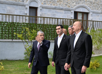 Prezident İlham Əliyev və Prezident Sərdar Berdiməhəmmədov Şuşa şəhərində inşa edilmiş birinci yaşayış kompleksində olublar