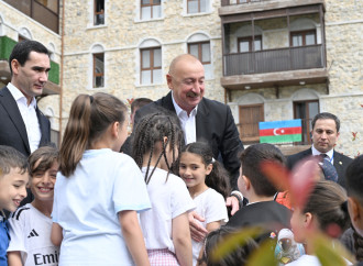 Prezident İlham Əliyev və Prezident Sərdar Berdiməhəmmədov Şuşa şəhərində inşa edilmiş birinci yaşayış kompleksində olublar