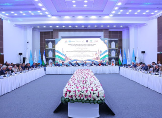 Aktotı Raimkulova III Beynəlxalq Məqam Sənəti Forumu çərçivəsində keçirilən konfransda çıxış edib