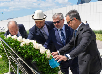 TDT-yə üzv ölkələrin dini məsələlər üzrə dövlət qurumları rəhbərləri Fəxri Xiyabanı və Zəfər abidəsini ziyarət ediblər
