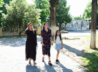 Heydər Əliyev Fondunun vitse-prezidenti Leyla Əliyeva Şəki şəhərindəki Məhəmməd Füzuli adına parkda görülən işlərlə tanış olub
