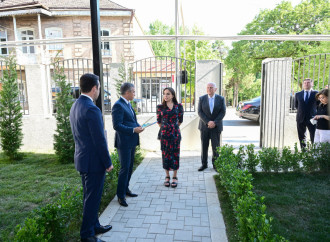 Heydər Əliyev Fondunun vitse-prezidenti Leyla Əliyeva Şəki Şəhər İncəsənət Məktəbində olub