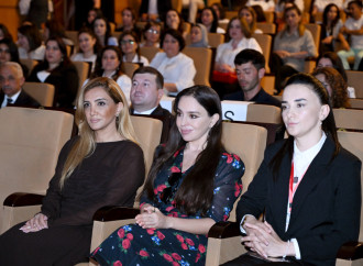 Heydər Əliyev Fondunun vitse-prezidenti Leyla Əliyeva “Onlardan biri: Emil” adlı anım tədbirində iştirak edib