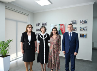 Leyla Əliyeva Yevlaxda məktəb binasının açılışında iştirak edib