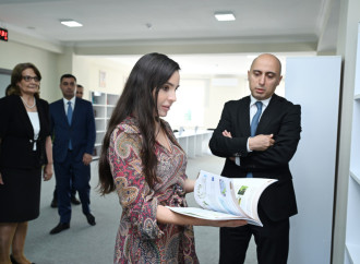 Leyla Əliyeva Yevlaxda məktəb binasının açılışında iştirak edib
