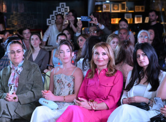 Alyona Əliyeva Azərbaycan Milli Xalça Muzeyində “Zamanın naxışları” moda nümayişində iştirak edib