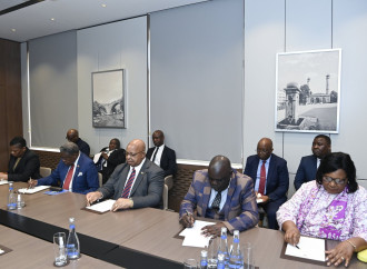 XİN başçısı Zimbabve parlamentinin sədrini qəbul edib