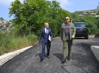Prezident İlham Əliyev Şuşanın Kiçik Qaladərəsi kəndində görülən işlərlə tanış olub və kəndə qayıdan sakinlərlə görüşüb