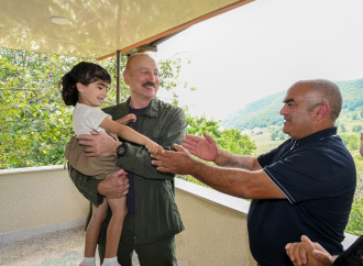 Prezident İlham Əliyev Şuşanın Kiçik Qaladərəsi kəndində görülən işlərlə tanış olub və kəndə qayıdan sakinlərlə görüşüb