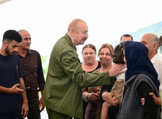 Prezident İlham Əliyev Şuşanın Kiçik Qaladərəsi kəndində görülən işlərlə tanış olub və kəndə qayıdan sakinlərlə görüşüb