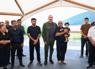 Prezident İlham Əliyev Şuşanın Kiçik Qaladərəsi kəndində görülən işlərlə tanış olub və kəndə qayıdan sakinlərlə görüşüb