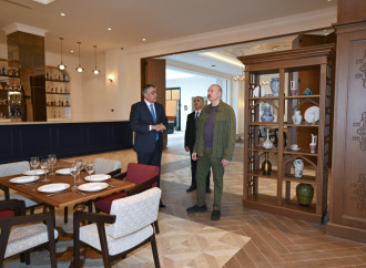 Prezident İlham Əliyev “Xankəndi” hotelinin açılışında iştirak edib