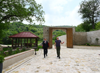 Prezident İlham Əliyev Şuşada “Yasəmən” hotelinin yeni korpusları ilə tanış olub