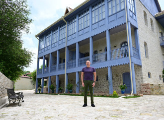 Prezident İlham Əliyev Şuşada “Yasəmən” hotelinin yeni korpusları ilə tanış olub