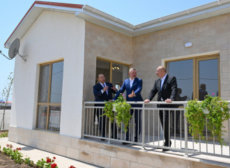 Prezident İlham Əliyev və Slovakiya Prezidenti Peter Pelleqrini Ağdamın Baş Qərvənd kəndində görülən işlərlə tanış olublar