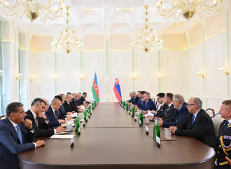 Prezident İlham Əliyevin Şuşada Slovakiya Prezidenti ilə geniş tərkibdə görüşü olub
