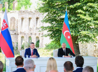 Prezident İlham Əliyev və Slovakiya Prezidenti Şuşada mətbuata bəyanatlarla çıxış ediblər